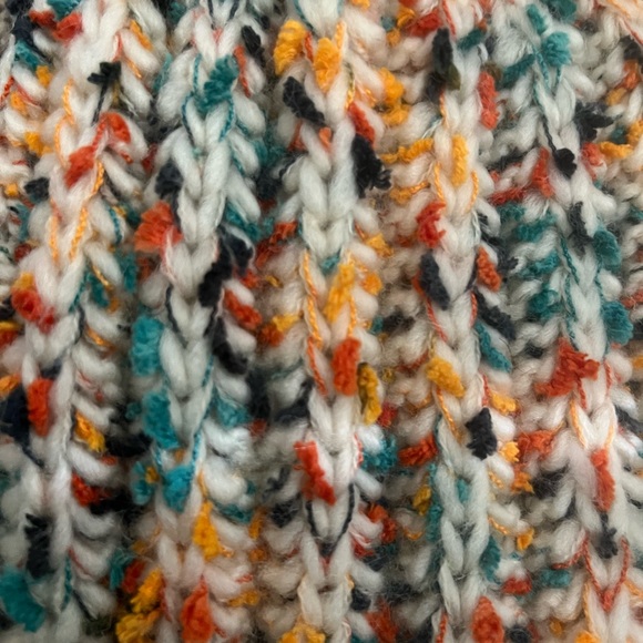 Multi colored knit beanie - Picture 2 of 2